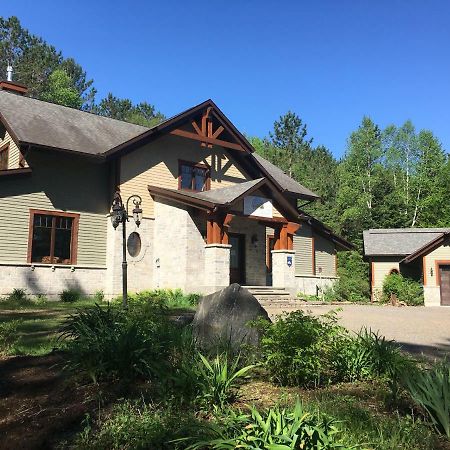 B&B Au Petit Marigot Mont-Tremblant Exterior foto