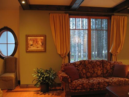 B&B Au Petit Marigot Mont-Tremblant Exterior foto