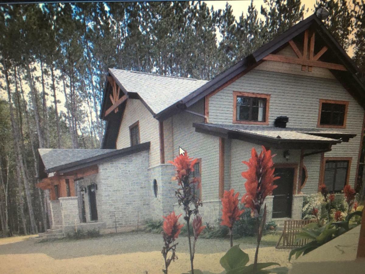 B&B Au Petit Marigot Mont-Tremblant Exterior foto